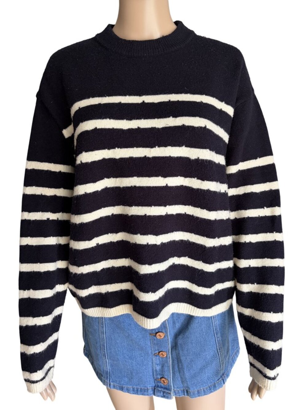 Zara Dark Blue and Cream Striped Knit Crewneck Sweater Size Small